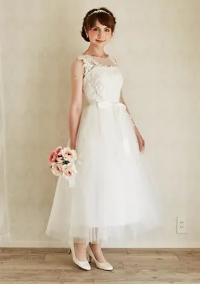 ---Abito da sposa particolare su misura online a poco prezzo confezionato in tulle, raso e pizzo lunghezza tè senza maniche--